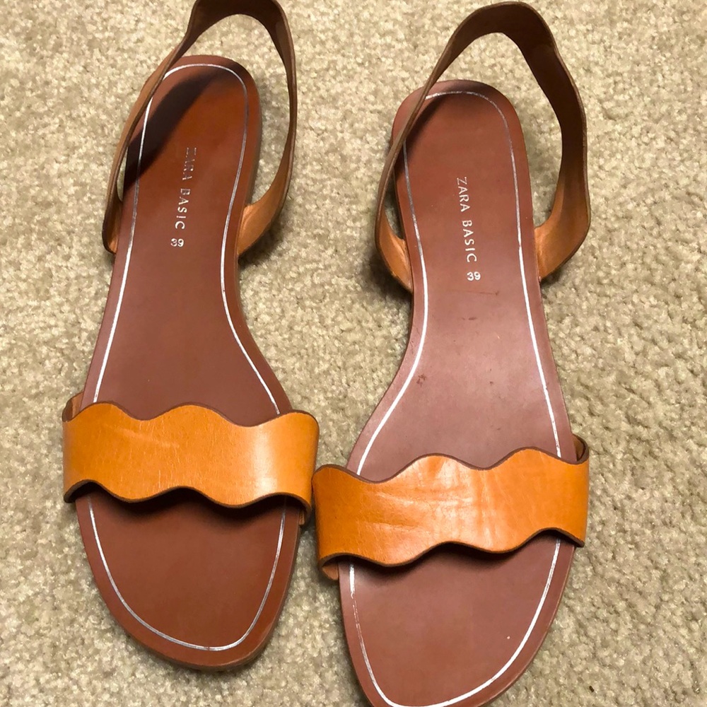Women’s size 39 Zara basics flats